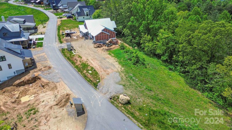 Property image 3 of 234 Westridge Farm Road in Olivette, Asheville, NC 28804