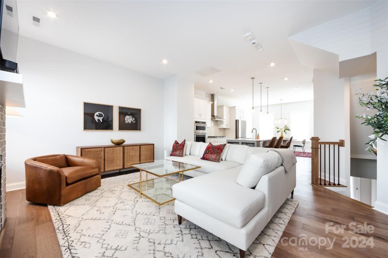 5014 Harrowsmith Lane