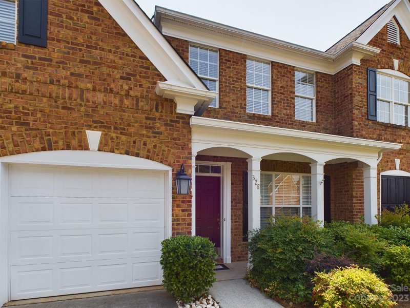 Property image 3 at 328 Falesco Lane, Matthews, NC 28105