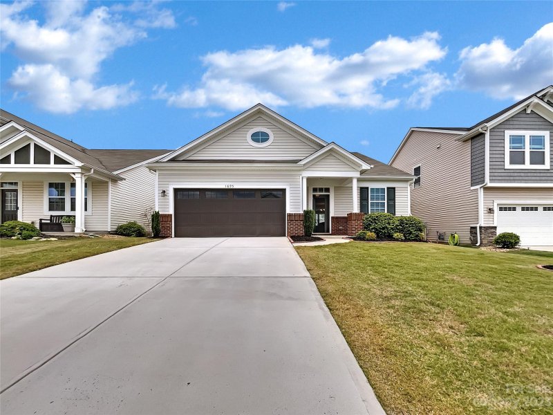 1695 Rutledge Hills Drive