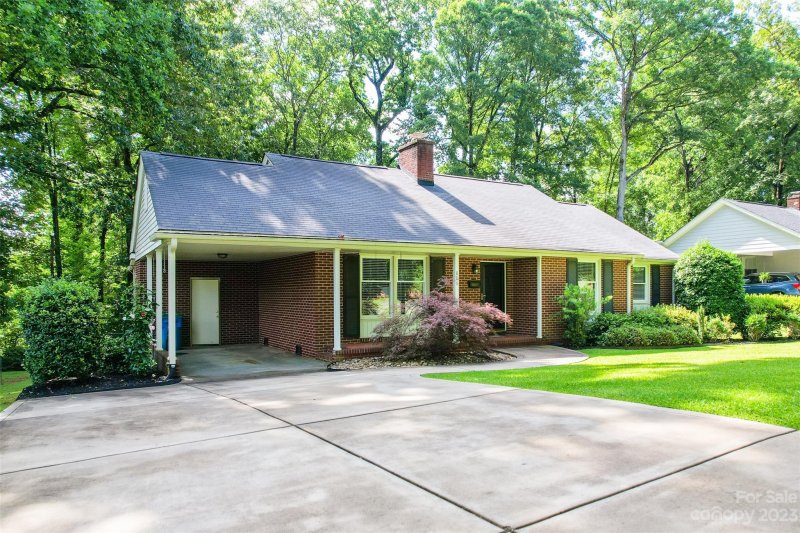 Property image 2 at 806 Unity Street, Fort Mill, SC 29715