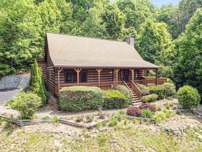 Property image 2 at 1000 Presidential Drive, Waynesville, NC 28786