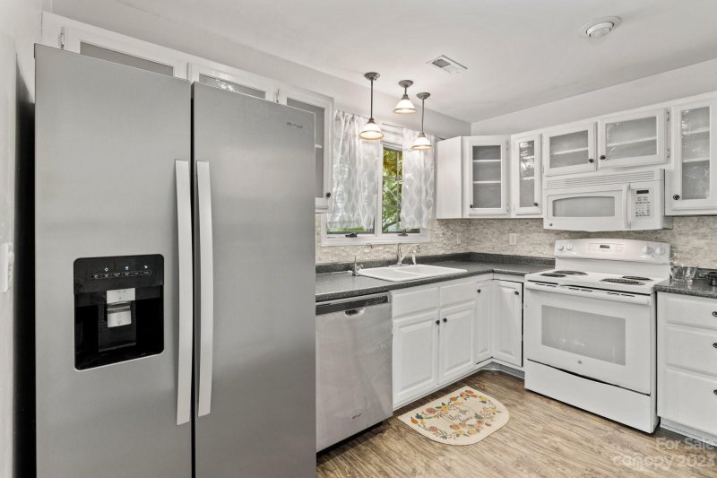 Property image 3 at 998 Country Club Drive, Cullowhee, NC 28723