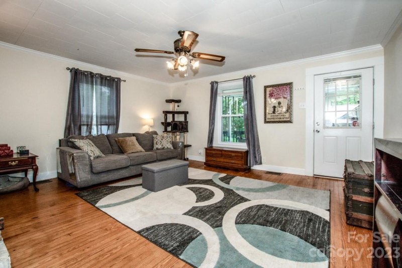 Property image 3 at 730 Spruce Street, Mooresville, NC 28115