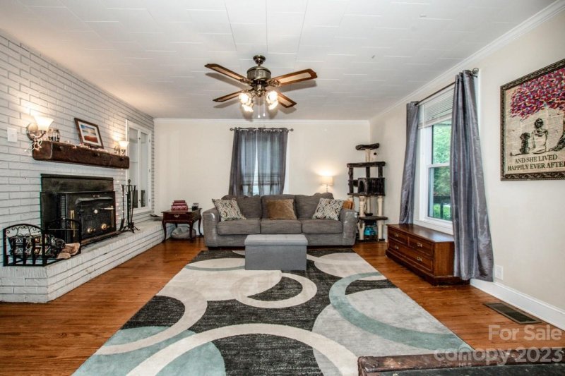 Property image 4 at 730 Spruce Street, Mooresville, NC 28115