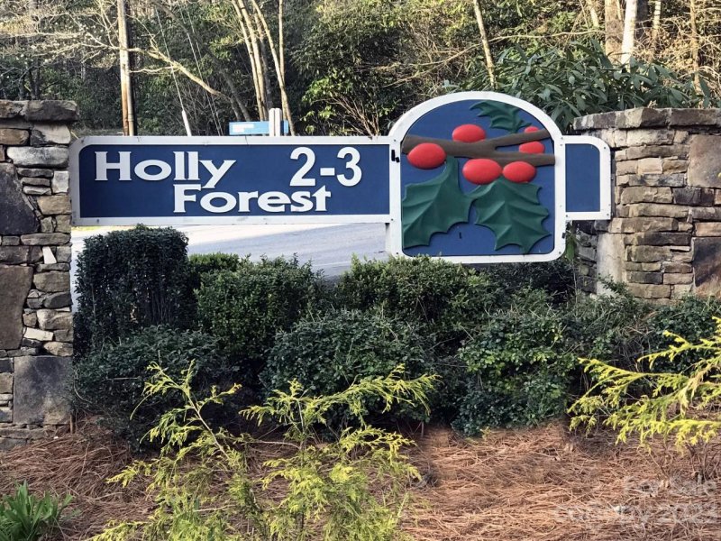 Property image 4 at 26 Holly Road, Sapphire, NC 28774