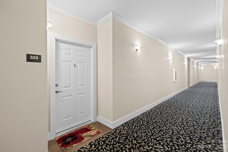 Property image 4 at 9 Kenilworth Knoll, Asheville, NC 28805