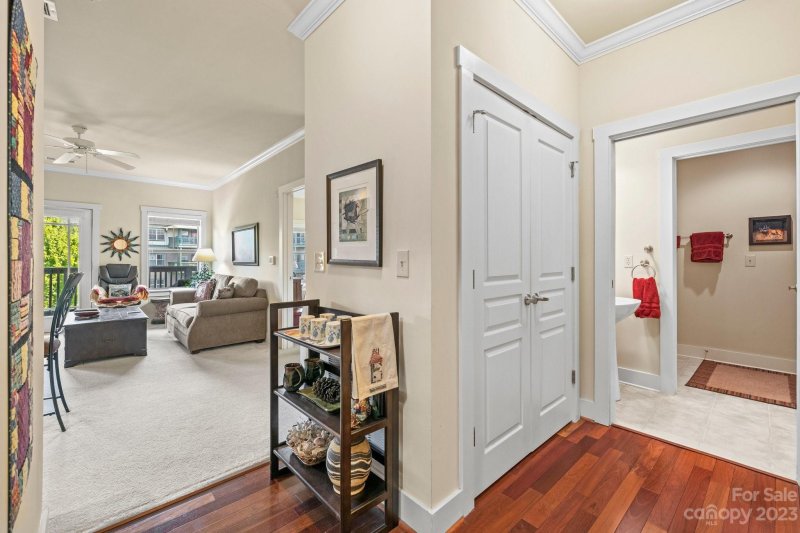 Property image 5 at 9 Kenilworth Knoll, Asheville, NC 28805