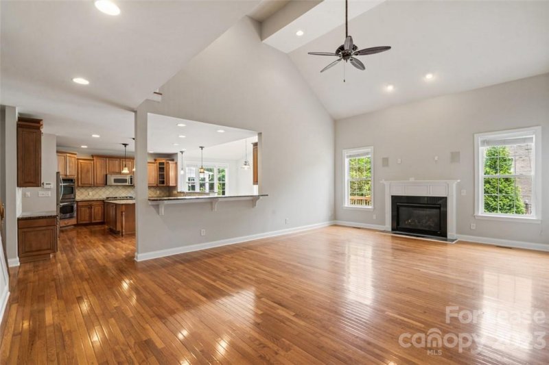 Property image 3 at 3006 Springs Farm Lane, Charlotte, NC 28226