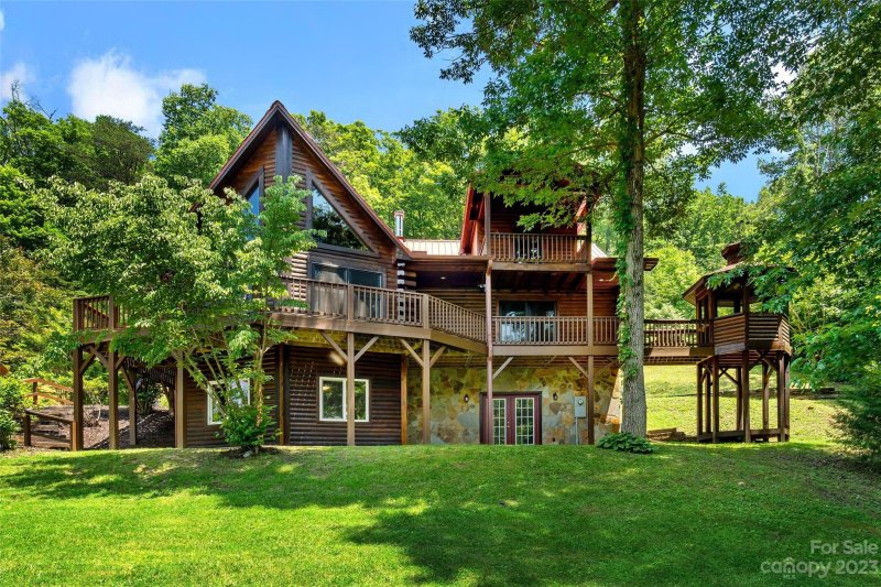 Property image 4 at 108 Crossings Drive, Marion, NC 28752