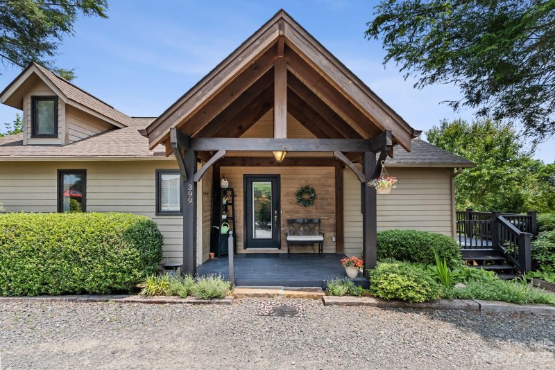 399 Foxfire Estates Circle