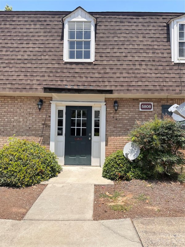 5808 Hunting Ridge Lane