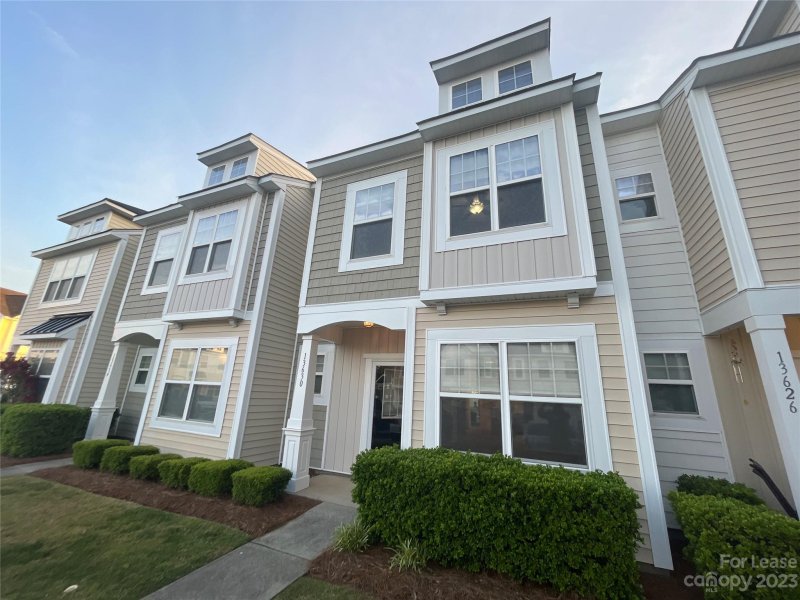 Property image 2 at 13630 Calloway Glen Drive, Charlotte, NC 28273