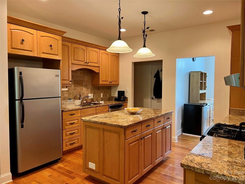 Property image 5 at 401 Winding Creek Drive, Morganton, NC 28655