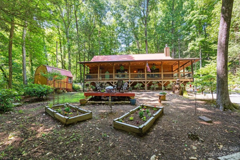 Property image 4 at 379 Reuben Branch Road, Maggie Valley, NC 28751