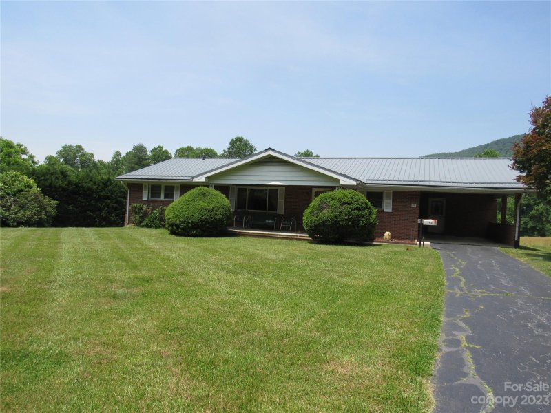 Property image 2 at 95 Hunters Ridge Drive, Mills River, NC 28759