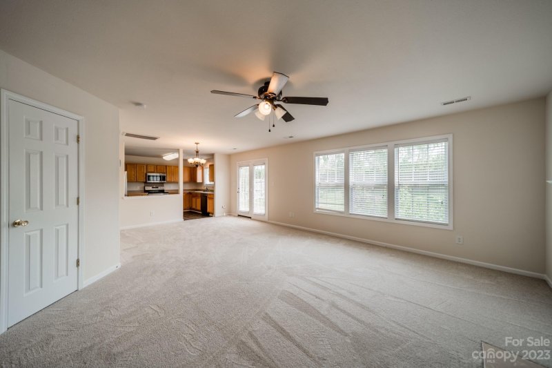 Property image 2 at 6638 Wicked Oak Lane, Charlotte, NC 28216