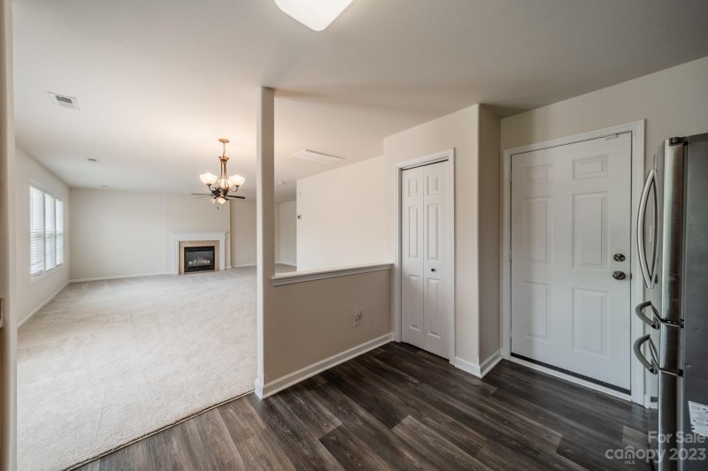 Property image 4 at 6638 Wicked Oak Lane, Charlotte, NC 28216