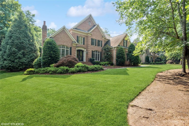 Property image 3 at 5009 Red Willow Lane, Matthews, NC 28104