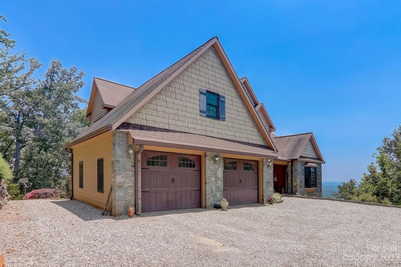 Property image 3 at 498 Pinnacle Parkway, Union Mills, NC 28167