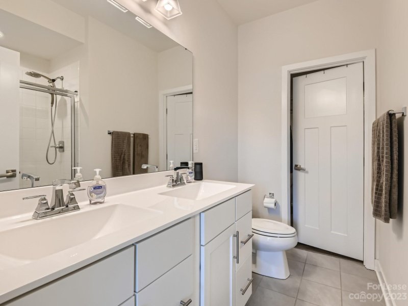 Property image 5 at 124 Music Hall Way, Charlotte, NC 28203