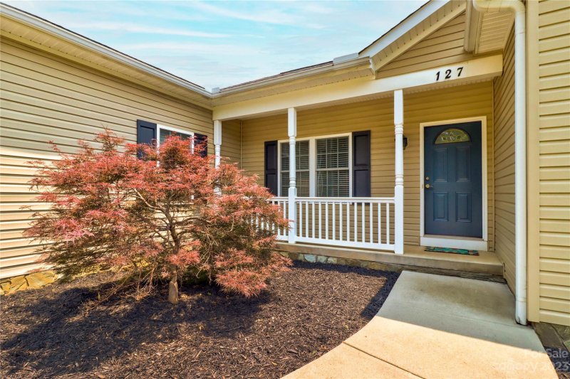 Property image 4 at 127 Park Vista Drive, Troutman, NC 28166