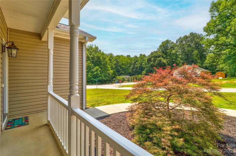 Property image 5 at 127 Park Vista Drive, Troutman, NC 28166