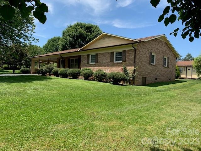 Property image 3 at 2678 Fairway Acres Circle, Lenoir, NC 28645