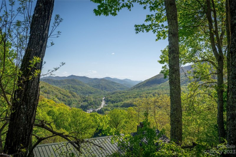 Property image 2 at 200 Kings Ridge, Maggie Valley, NC 28751