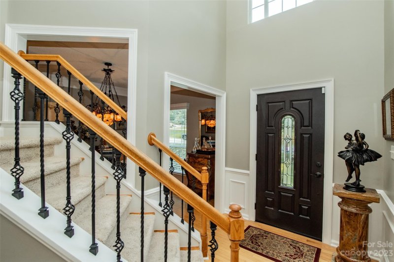 Property image 3 at 6513 Summertree Lane, Charlotte, NC 28270