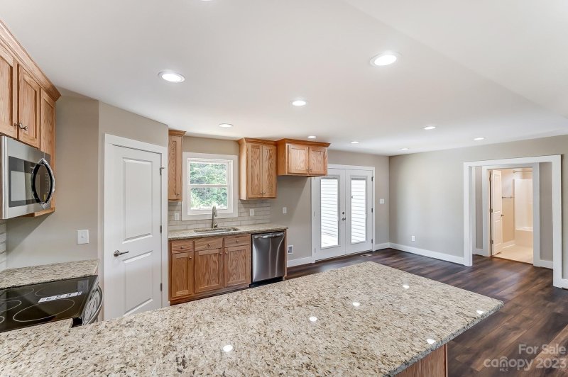 Property image 4 at 3482 Storybrook Lane, Sherrills Ford, NC 28673