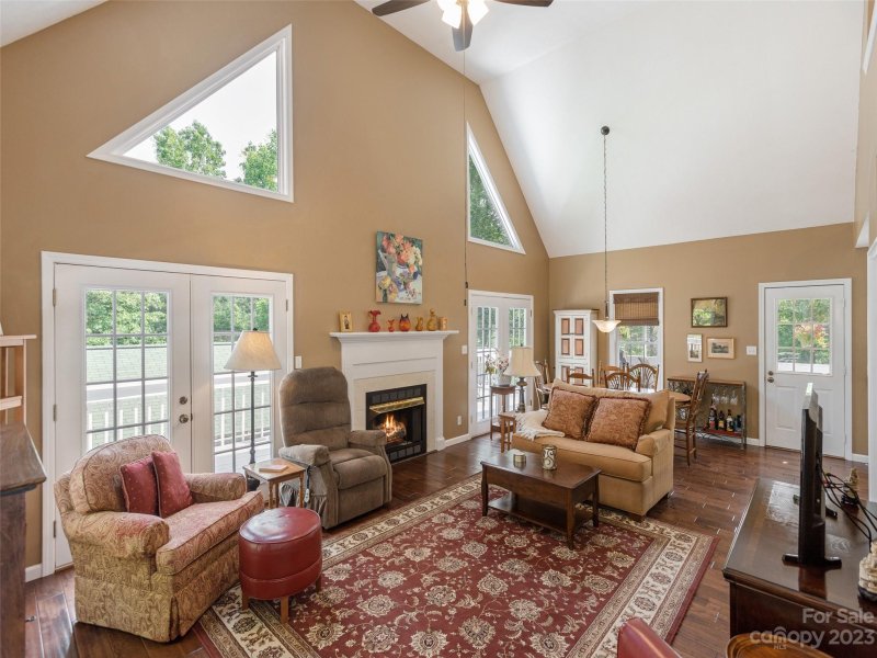 Property image 3 at 186 Hawks Point Drive, Zirconia, NC 28790