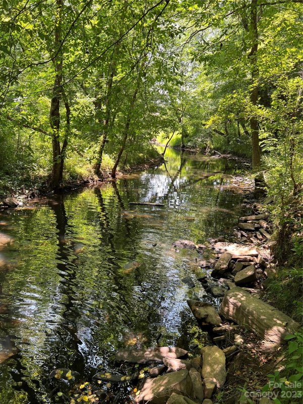 2206 Old Camden Road