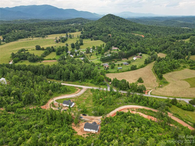 Property image 2 at 100 S Vineyard Village Drive, Old Fort, NC 28762