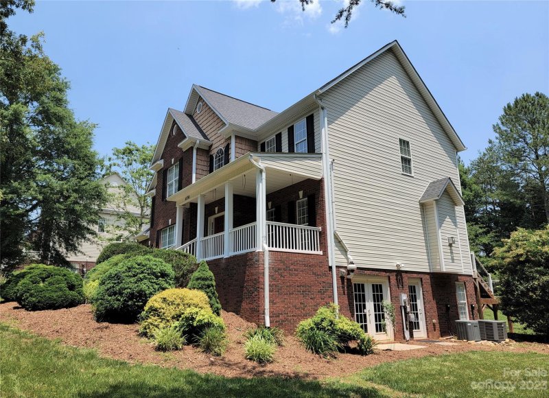 Property image 3 at 6530 Emory Drive, Hickory, NC 28601