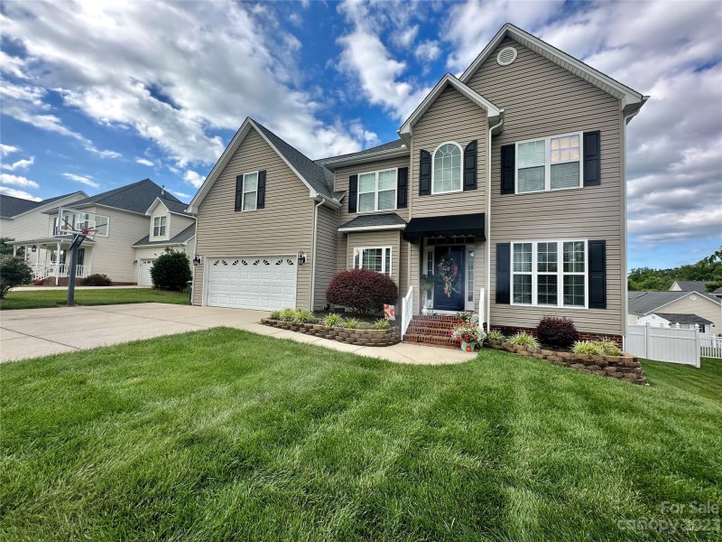 Property image 2 at 1021 Ayrshire Lane, Dallas, NC 28034