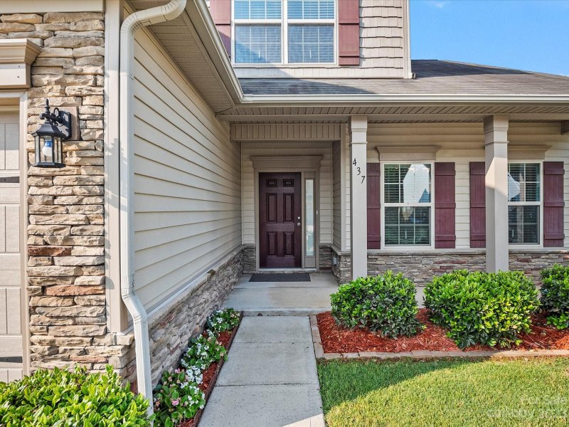 Property image 2 at 437 Augustus Lane, Mount Holly, NC 28120