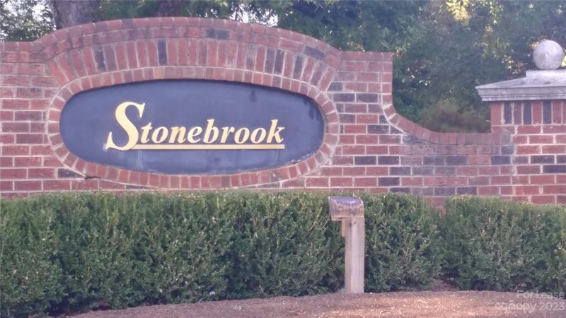 5418 Franklin Springs Circle