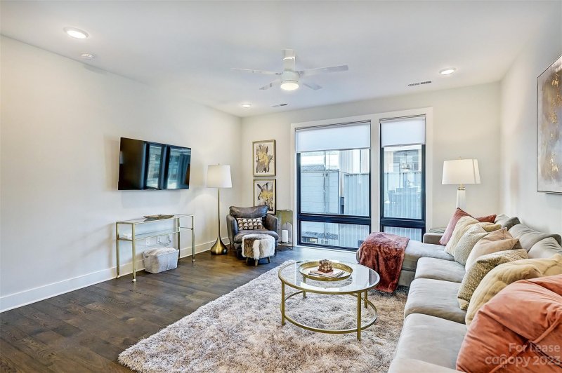 Property image 3 at 1208 Minter Place, Charlotte, NC 28203