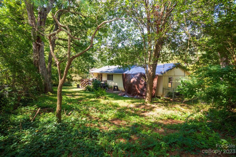 Property image 4 at 27 Stevens Hill Road, Asheville, NC 28805