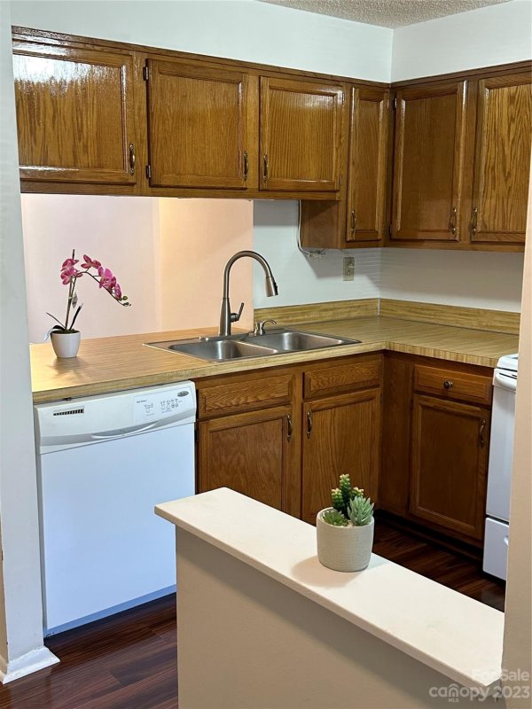 Property image 4 at 7324 Unit C Pebblestone Drive, Charlotte, NC 28212