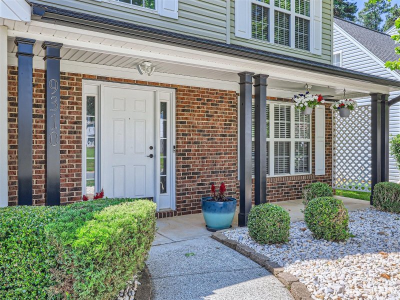 Property image 4 at 9310 Chastain Walk Drive, Charlotte, NC 28216