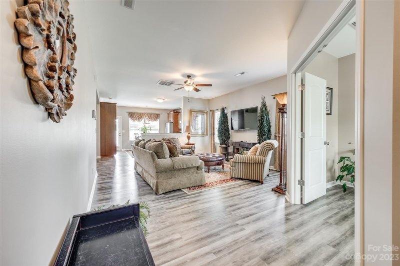 Property image 4 at 806 Summerlake Drive, Fort Mill, SC 29715