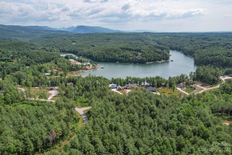 Property image 3 at 365 Peninsula Reserve Road, Nebo, NC 28761