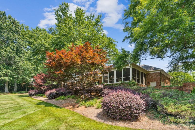 Property image 5 at 332 Deauville Road, Statesville, NC 28625