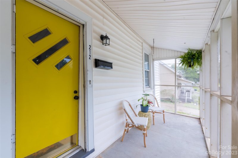 Property image 3 at 212 S King Street, Gastonia, NC 28052