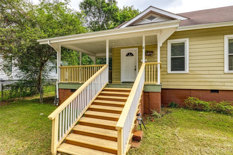Property image 2 at 4 Montford Street, Rock Hill, SC 29730