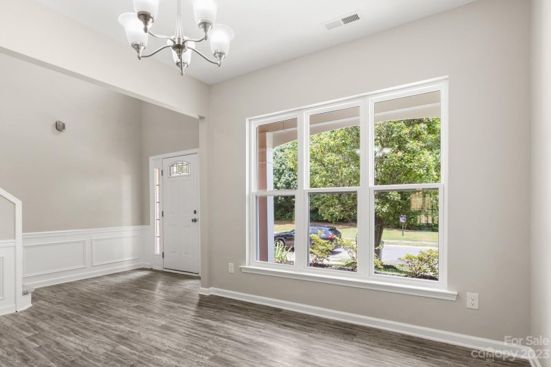 Property image 5 at 2836 Old Ironside Drive, Charlotte, NC 28213