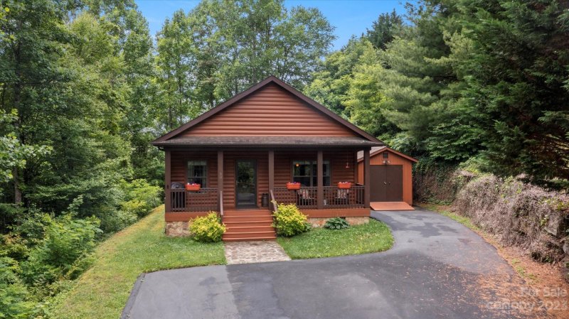 Property image 3 at 53 Goodview Drive, Hendersonville, NC 28792