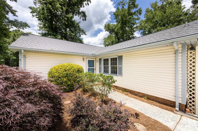 Property image 4 at 3808 Cobbleridge Drive, Charlotte, NC 28215